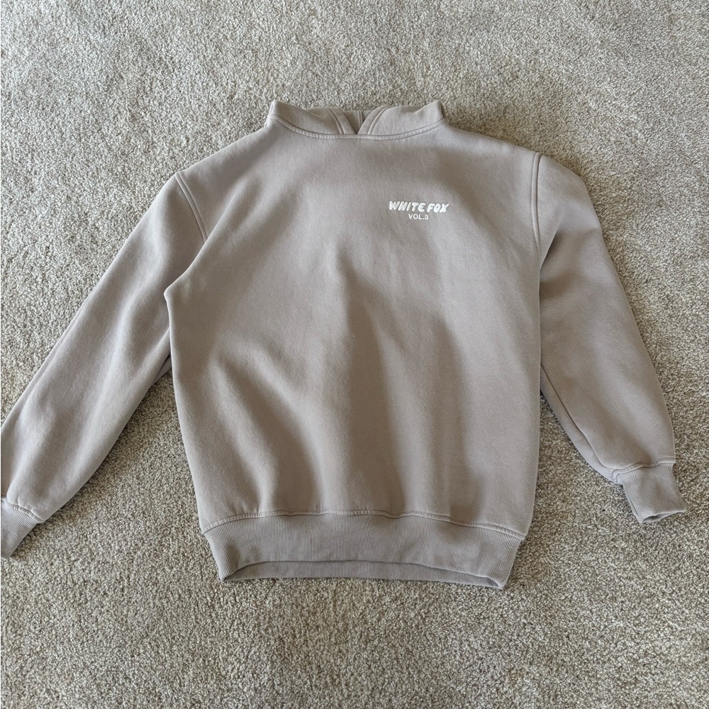 Women’s White Fox Hoodie XS/S